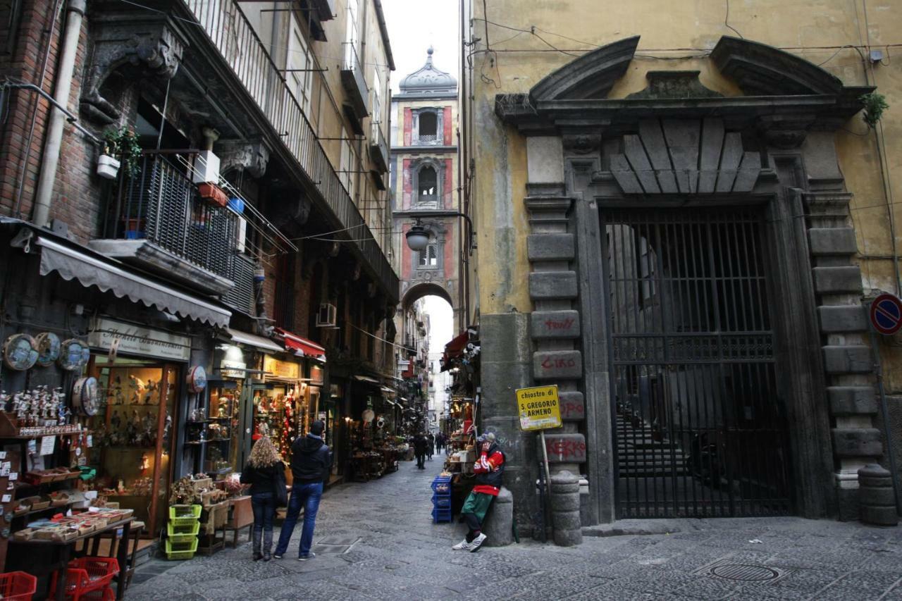 Alla Corte Del Re Dimora Storica Неаполь Экстерьер фото